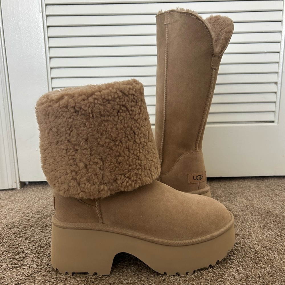 UGG Women's Classic New Heights Genuine Shearling Cuffable Boots
